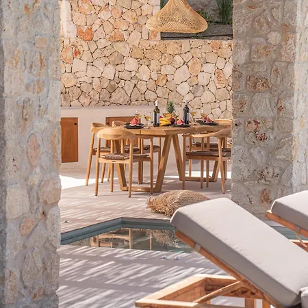 Lithos Art - Euphoria Villa Lakithra