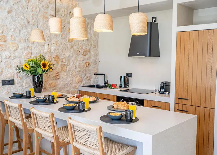 Lithos Art - Euphoria Villa *